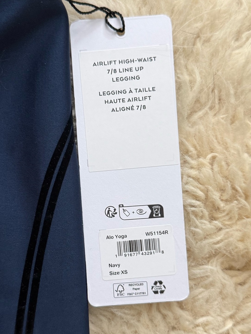 ALO Yoga Navy High-Waist Airlift Line Up Leggings - Picture 7 of 7